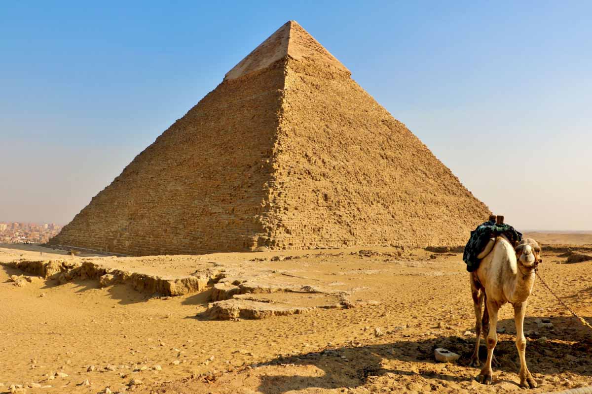shocking, the great pyramid of giza concentrates electromagnetic energy in its internal chambers